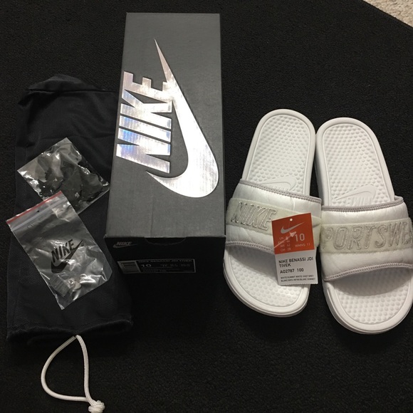 NIKE ✔️BENASSI JDI TIVEK - Picture 1 of 6